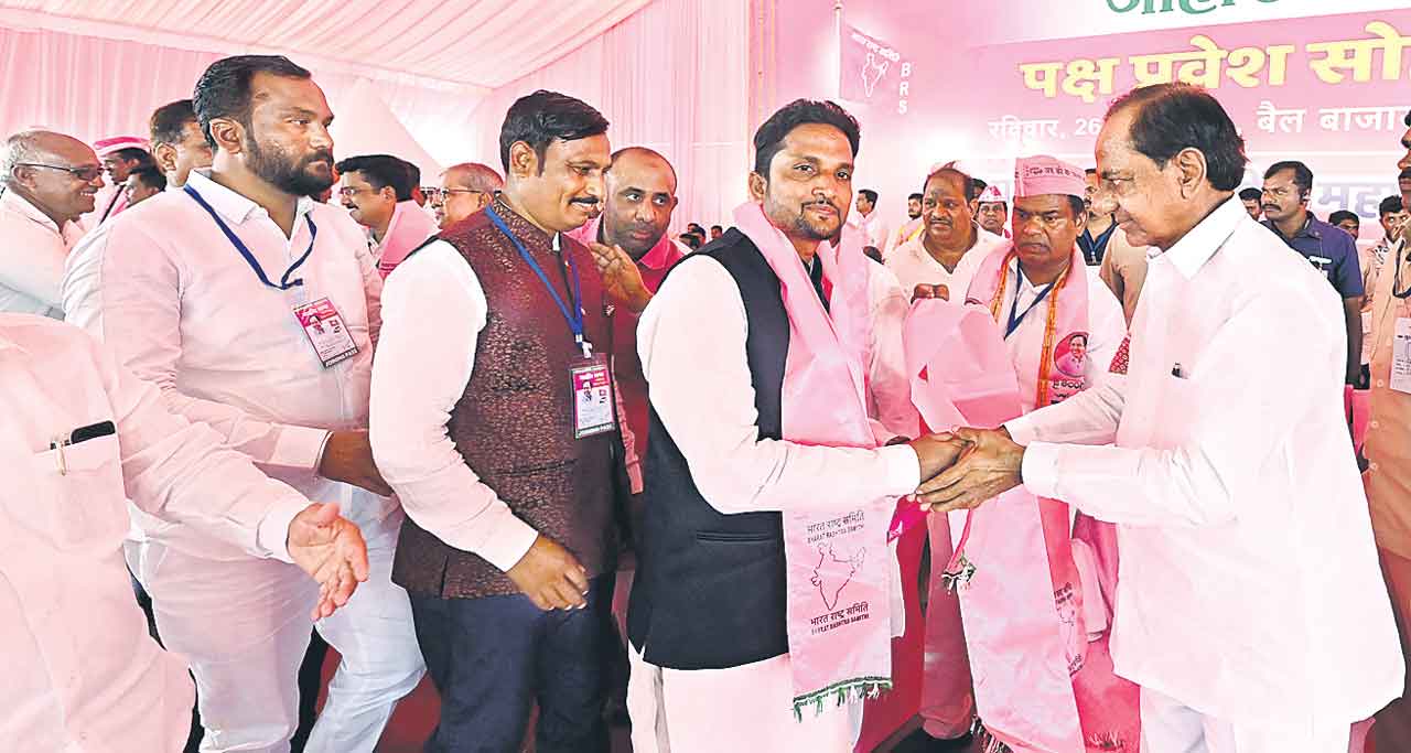 BRS |  బీఆర్‌ఎస్‌తోనే మహారాష్ట్రకు భవిష్యత్తు.. సీఎం కేసీఆర్‌ అసాధారణ కార్యశీలతే మా ఆయుధం: మహా నేతల ధీమా