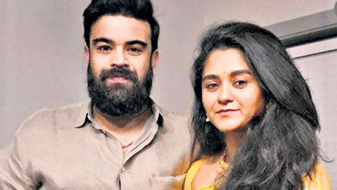 నీవు లేని లోకంలో నేనుండలేనని..