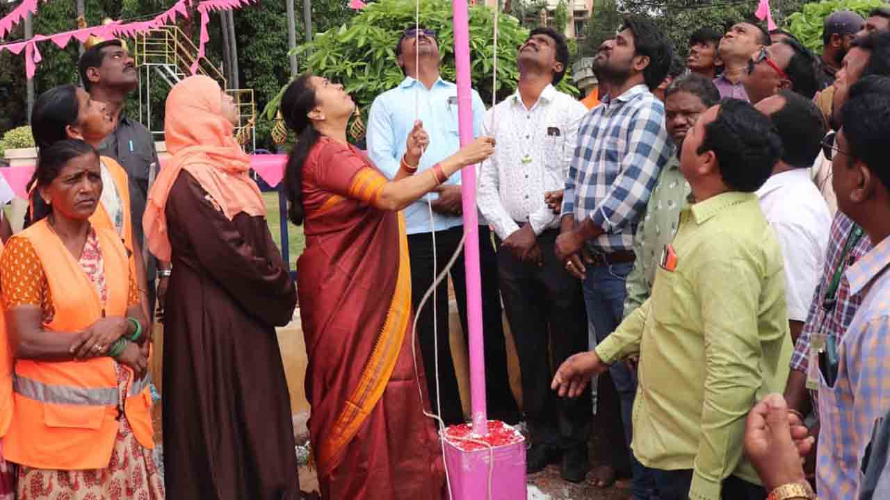 కార్మికుల పక్షపాతి సీఎం కేసీఆర్‌