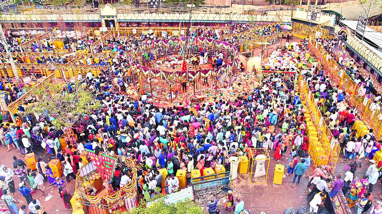 మేడారం మహా జాతర తేదీలు ఖరారు