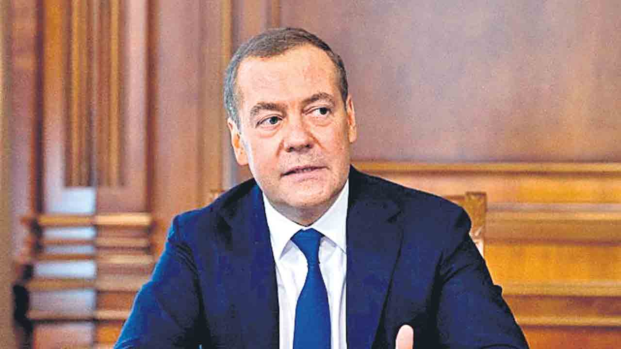 జెలెన్‌స్కీని చంపి తీరుతాం: రష్యా