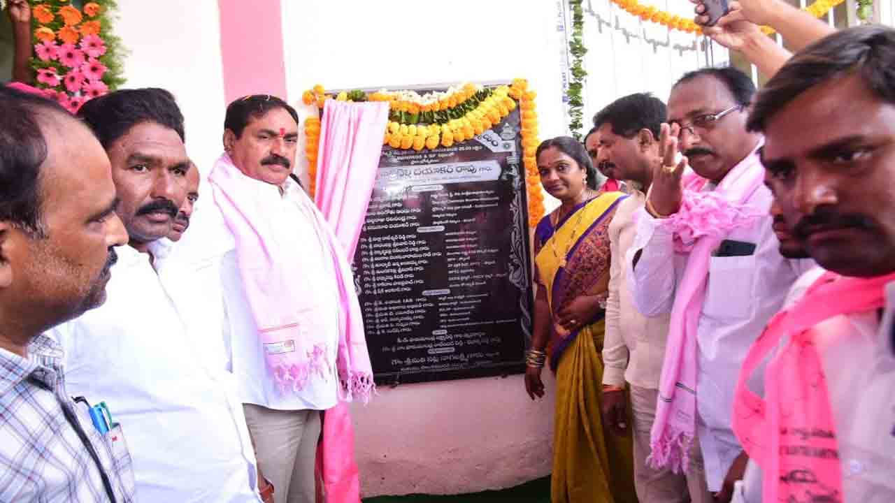 Minister Errabelli | సీఎం కేసీఆర్‌ ప్రభుత్వాన్ని మూడోసారి ఆశీర్వదించాలి : మంత్రి ఎర్రబెల్లి