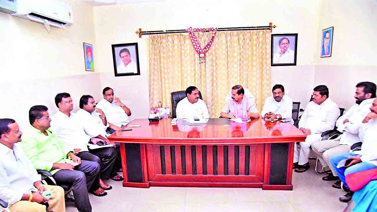 తడిసిన వడ్లకు అదే రేటు