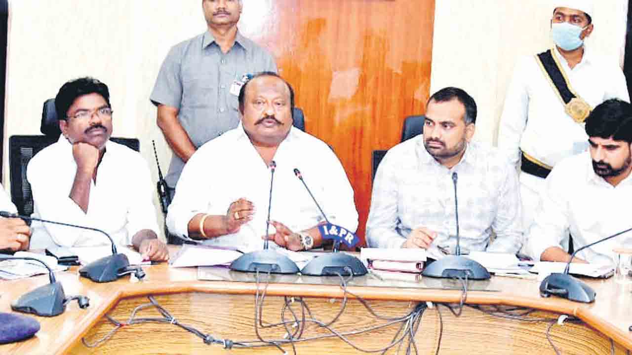 పండుగలా దశాబ్ది వేడుకలు : గంగుల కమలాకర్‌