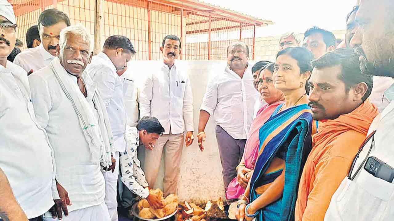 స్వరాష్ట్రంలో ఊరూరా ప్రగతి