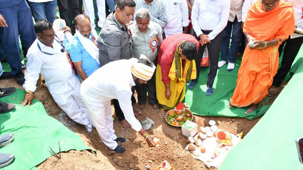 Minister Srinivas Goud | అభివృద్ధి పనులకు భూమిపూజ చేసిన మంత్రి శ్రీనివాస్‌గౌడ్‌