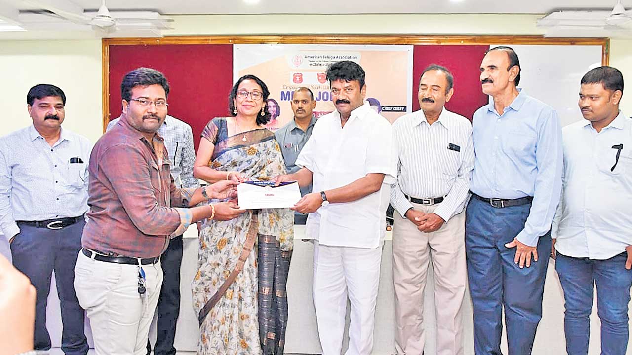 మీ వద్దకే.. ఉద్యోగాలు