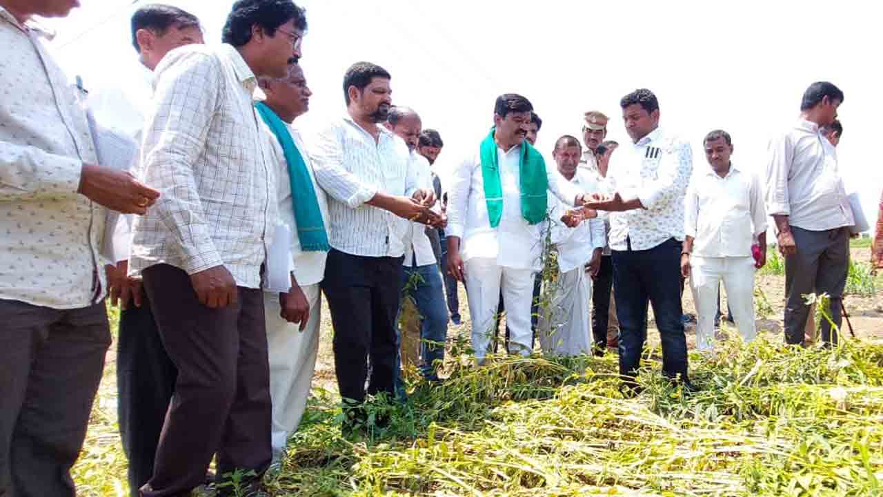 Minister Vemula | కేంద్రం కూడా ఎకరాకు రూ. 10వేలు పరిహారం ప్రకటించాలి : మంత్రి వేముల