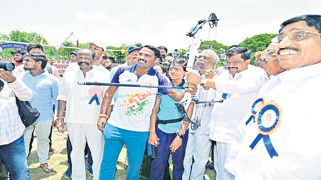 గ్రామీణ క్రీడాకారులకు ప్రోత్సాహం