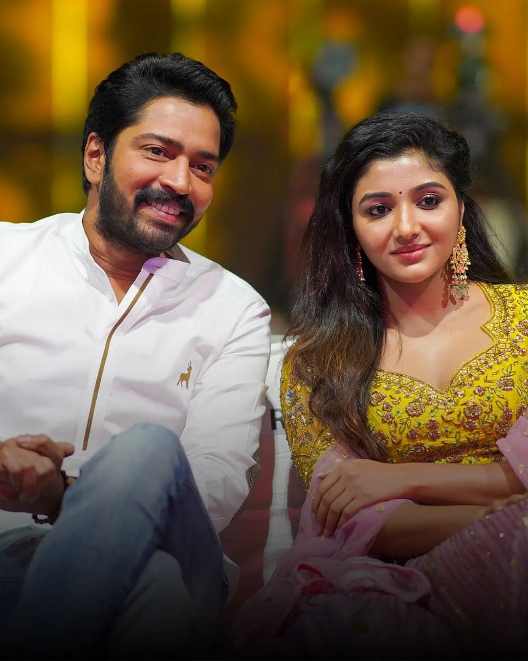 ఈ కార్యక్రమంలో నరేష్ (Allari Naresh) మాట్లాడుతూ…‘నా 60వ చిత్రమిది. ఈ ప్రయాణంలో సహకరించిన ప్రతి ఒక్కరికీ కృతజ్ఞతలు.
