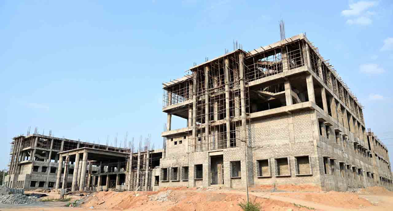 శరవేగంగా మెడికల్‌ కాలేజ్‌