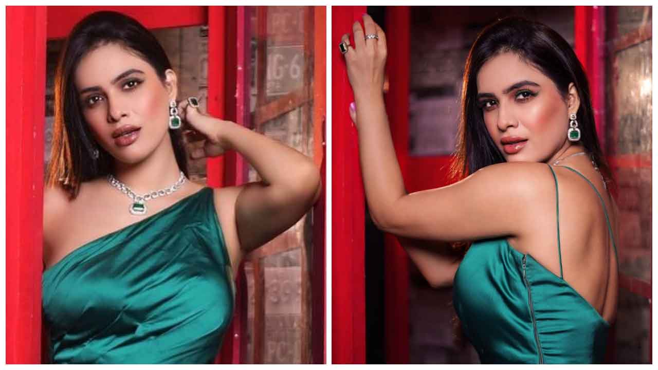 Neha Malik | గ్లామ‌ర్‌తో సోష‌ల్ మీడియాను షేక్ చేస్తున్న నేహా మాలిక్..