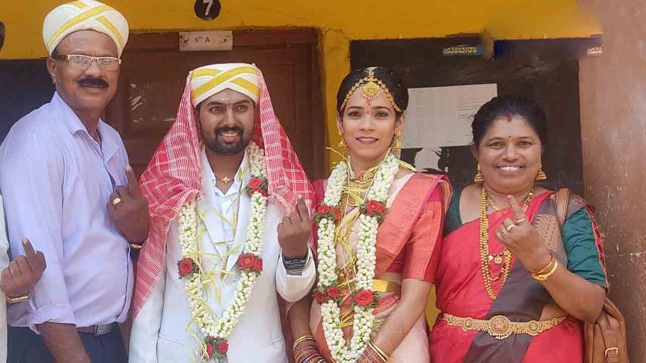 Karnataka Polling | కర్ణాటకలో కొనసాగుతున్న పోలింగ్‌.. పెళ్లి దుస్తుల్లో వెళ్లి ఓటేసిన నూతన వధూవరులు
