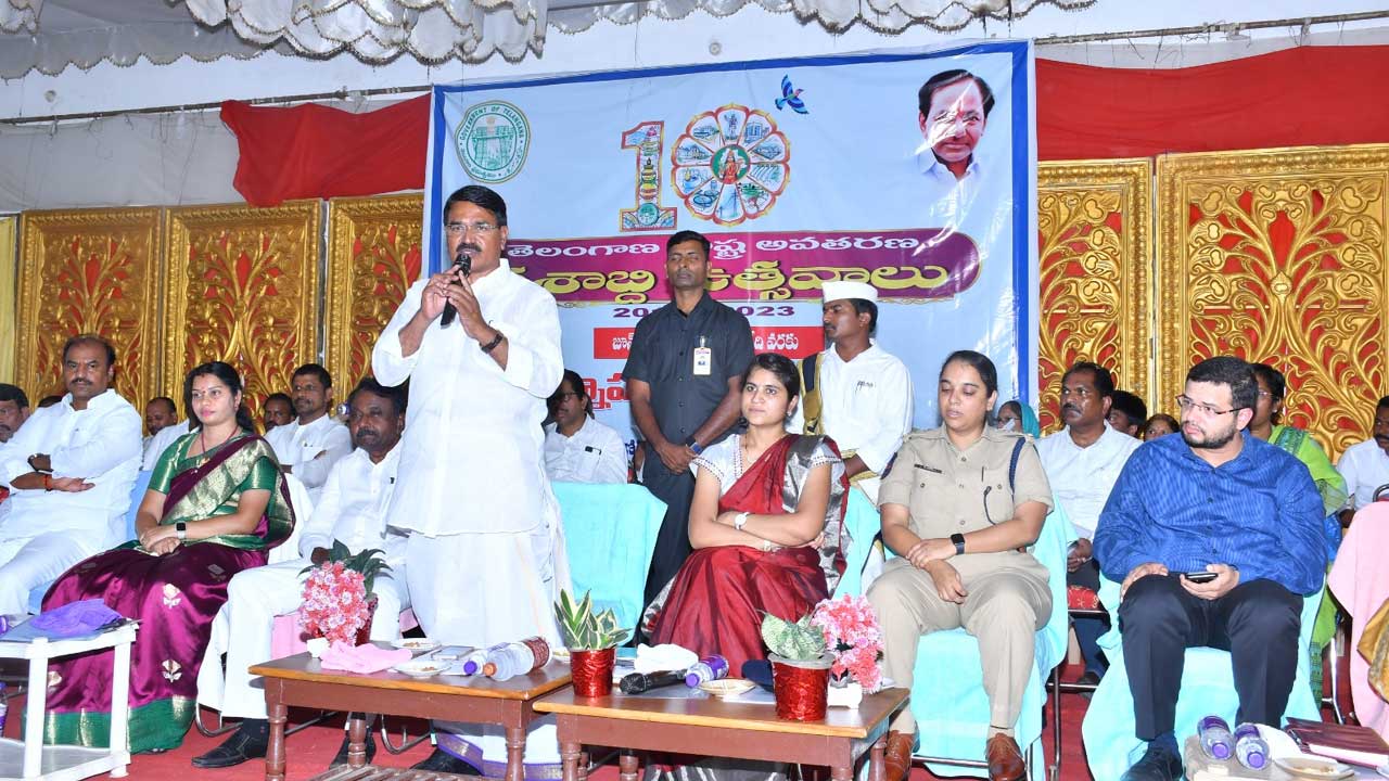 Minister Niranjan Reddy | అదిరిపోయేలా దశాబ్ది ఉత్సవాలు.. ప్రజలనూ భాగస్వాములు చేయాలి : మంత్రి నిరంజన్‌రెడ్డి