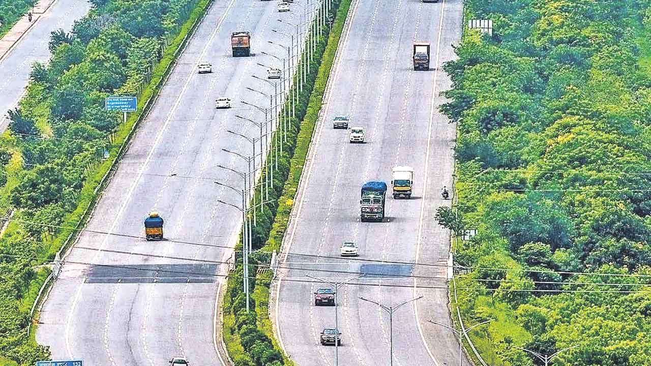 ORR |  పారదర్శకంగా ఓఆర్‌ఆర్‌ లీజు.. టోల్‌ రేట్లు ఇష్టారీతిన పెంచడానికి లేదు: అర్వింద్‌ కుమార్‌