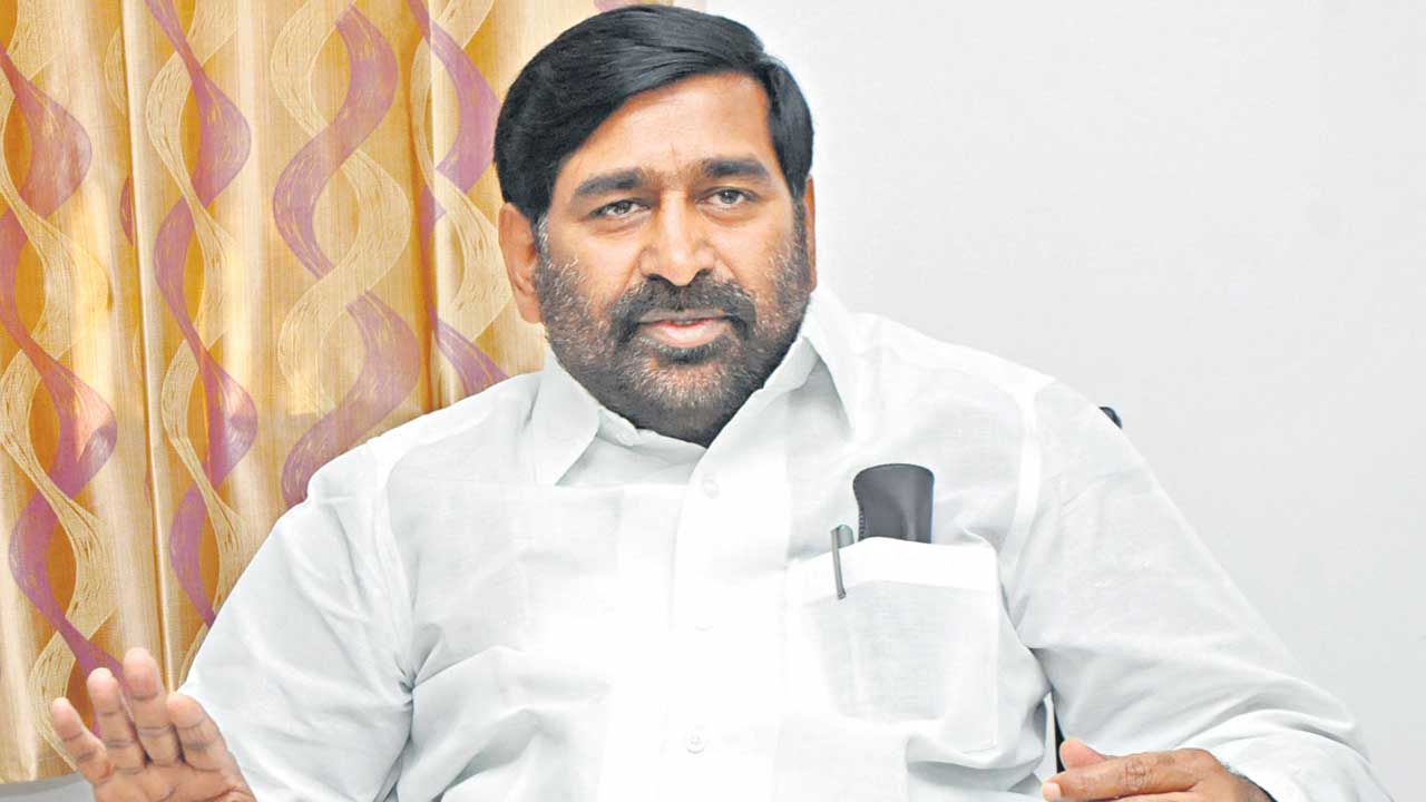 నోట్ల రద్దుతో బీజేపీ పతనం మొదలు