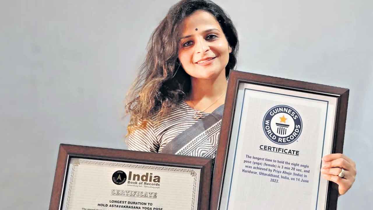 అతి సులువుగా.. అష్టకష్టాసనం!