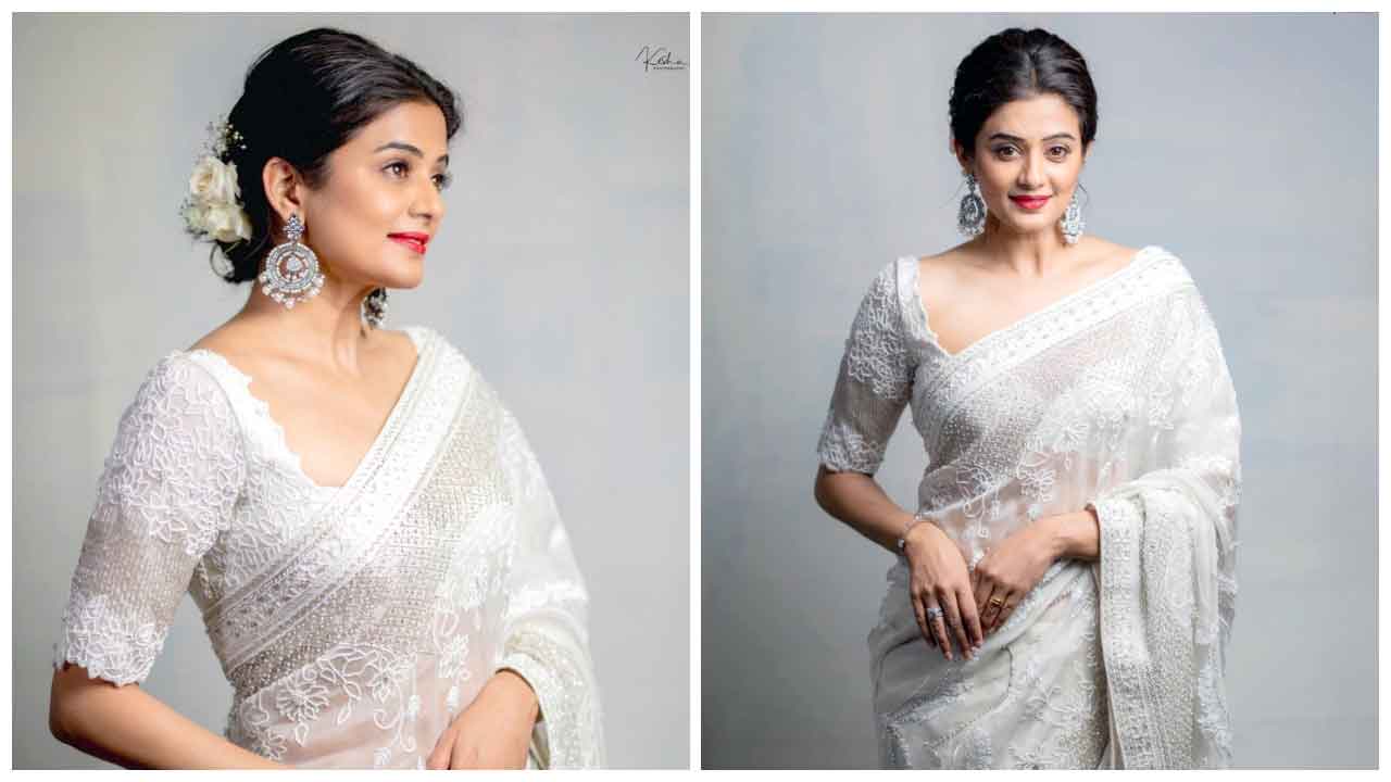 Priyamani | కొప్పున పెట్టుకొని మురిసిపోతున్న ప్రియ‌మ‌ణి..