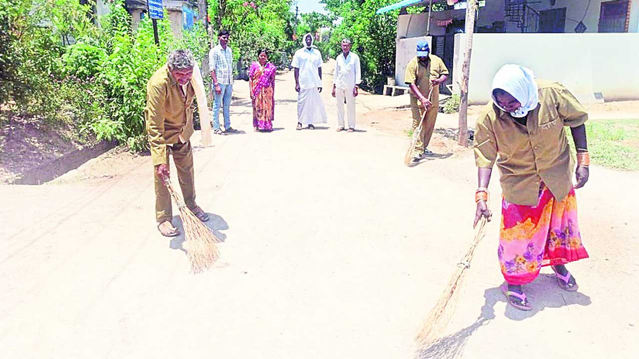 పరిశుభ్రతే లక్ష్యంగా..