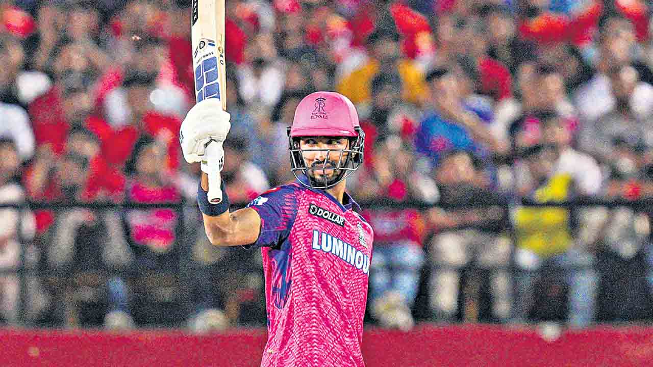 ఇంకా పోటీలోనే..