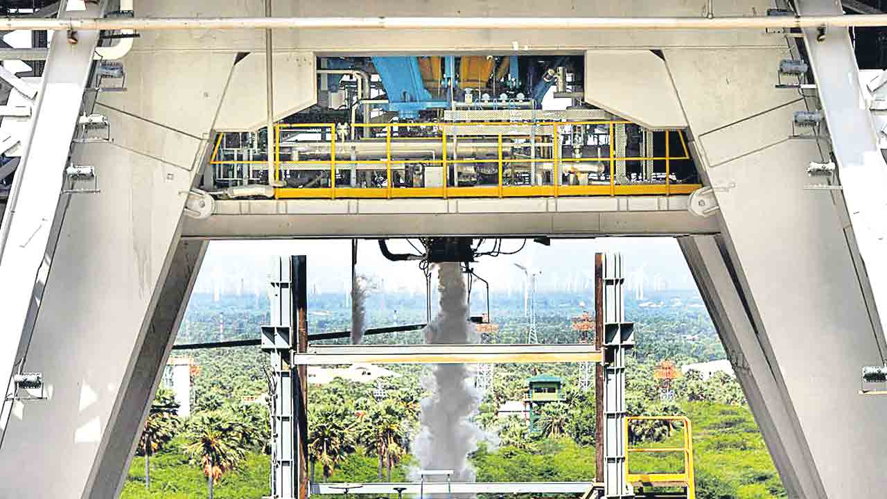 సెమీ క్రయోజనిక్‌ ఇంజిన్‌ పరీక్ష విజయవంతం