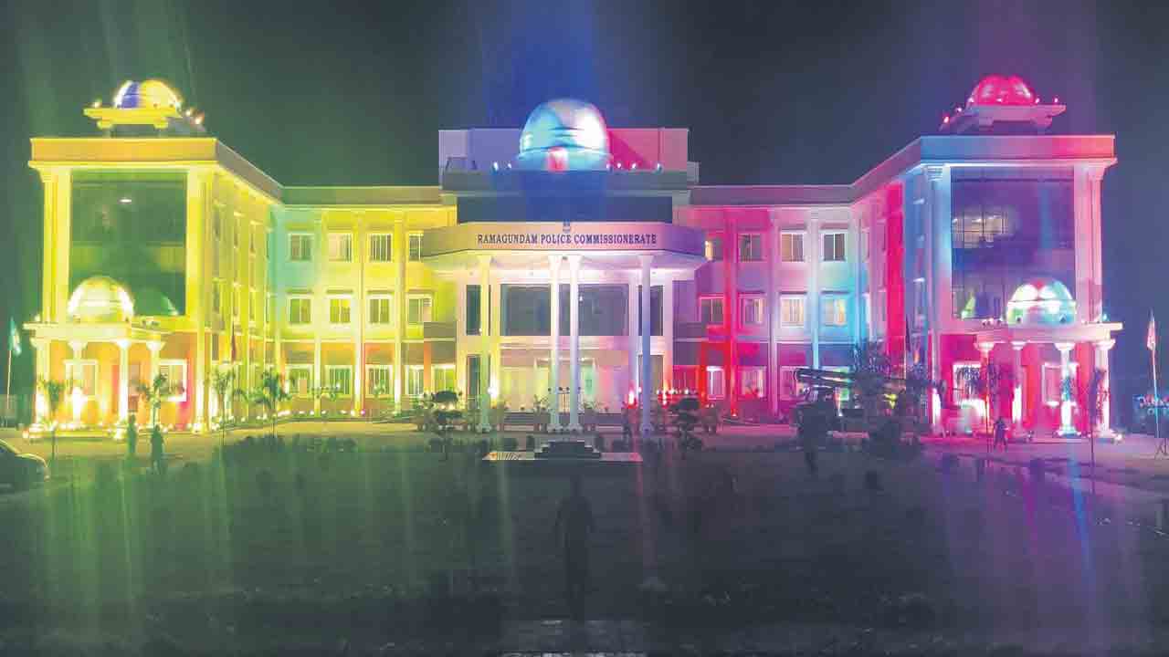 నయా పోలీస్‌ పాలనా సౌధం