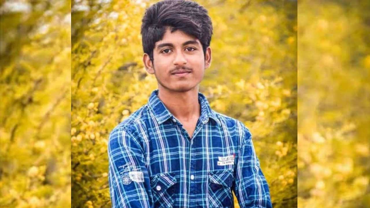 Tragedy news | జగిత్యాల జిల్లాలో విషాదం.. తండ్రి చేసిన పొరపాటుకు వరికోత మిషన్‌లో పడి కొడుకు మృతి