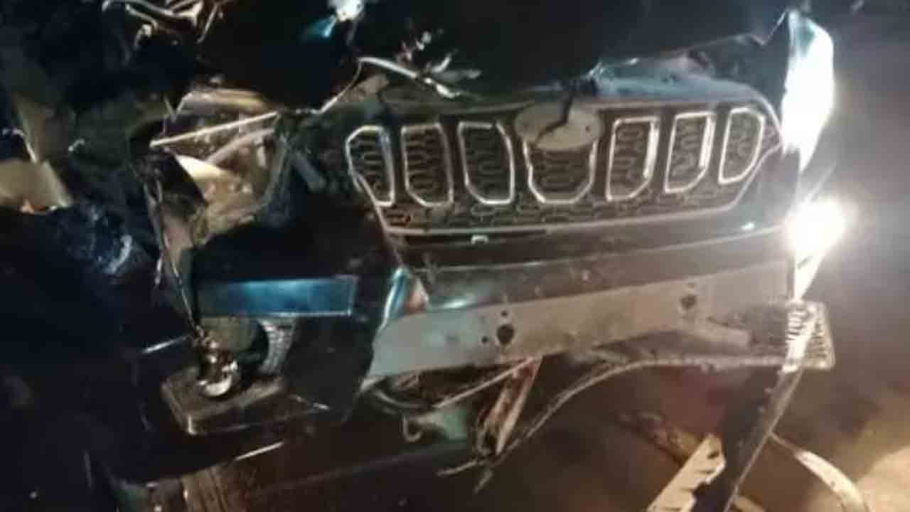 Accident | స్కూటీని ఢీ కొట్టి 100 మీటర్లు ఈడ్చుకెళ్లిన స్కార్పియో.. ఇద్దరు చిన్నారులు సహా నలుగురు మృతి