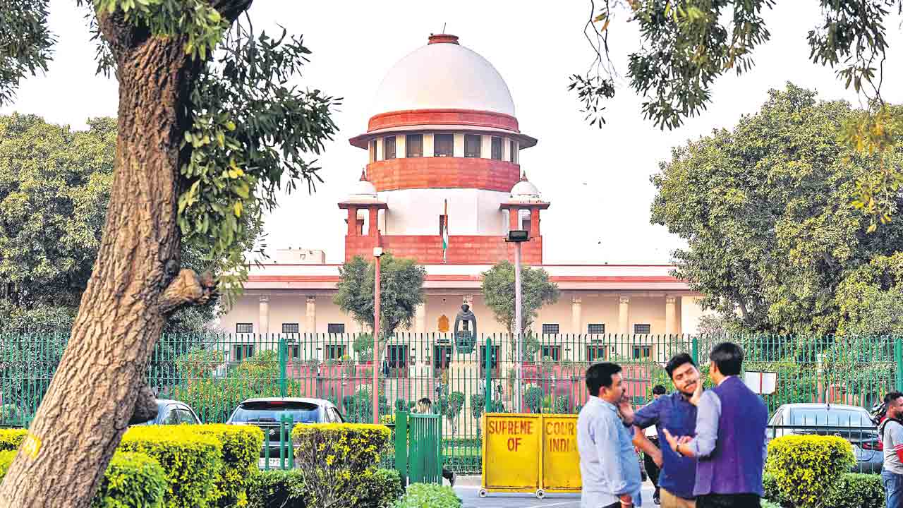 అధికారులను బెదిరించొద్దు.. భయానక వాతావరణం సృష్టించొద్దు