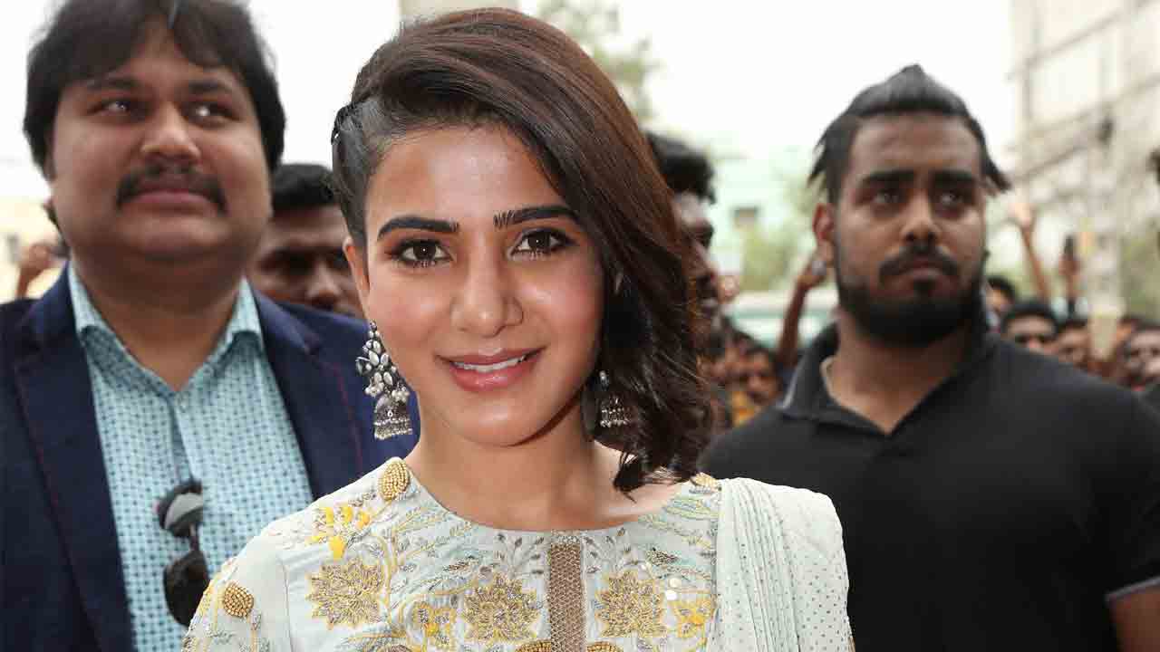 Samantha |  మనమంతా ఒక్కటే.. అహాలు, భయాలు, నమ్మకాలు మనల్ని విడదీస్తుంటాయి