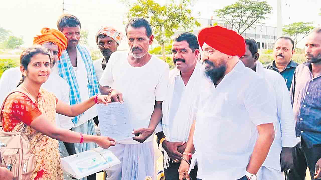 చివ‌రి గింజ‌నూ కొనుగోలు చేస్తాం