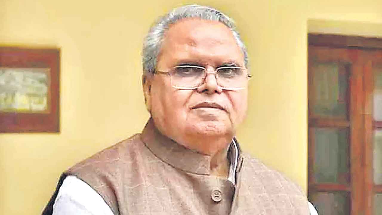 Satyapal Malik |  మోదీ మళ్లీ గద్దెక్కితే నాశనమే.. డబ్బుకు ఆశపడే ఆరెస్సెస్‌ వర్గమే ప్రధానికి మద్దతిస్తున్నది: సత్యపాల్‌ మాలిక్‌