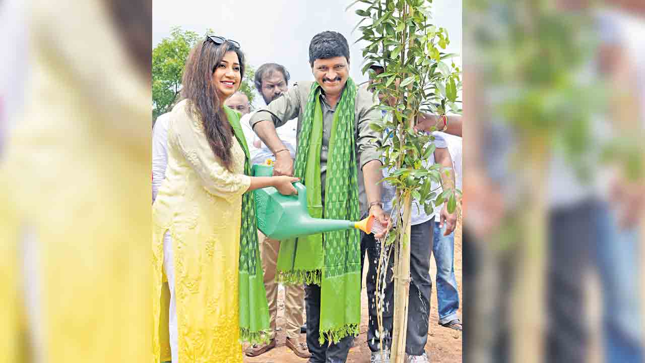 గ్రీన్‌ ఇండియా చాలెంజ్‌లో శ్రేయాగోషల్‌