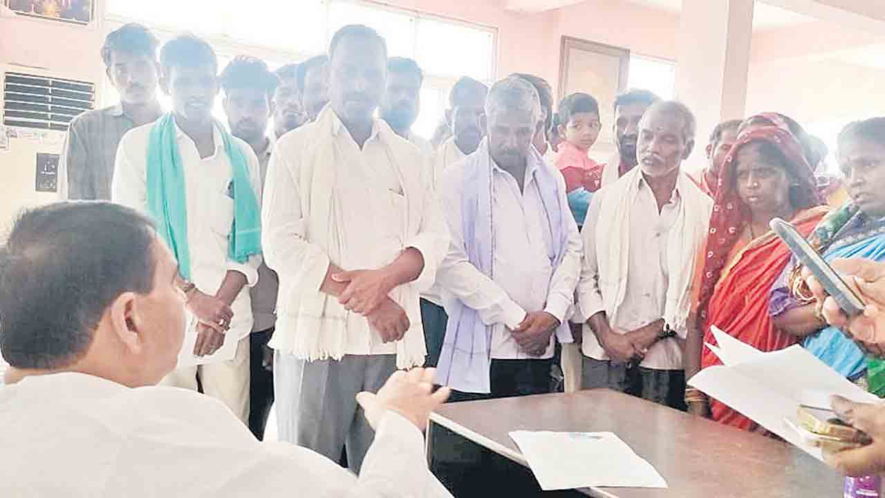 సభాపతి పోచారం బిజీబిజీ..