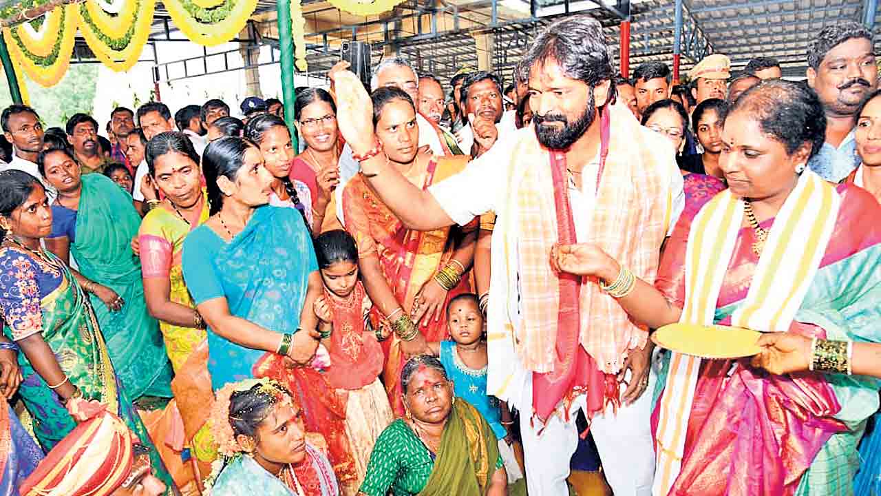 వైభవంగా 21 జంటలకు వివాహాలు