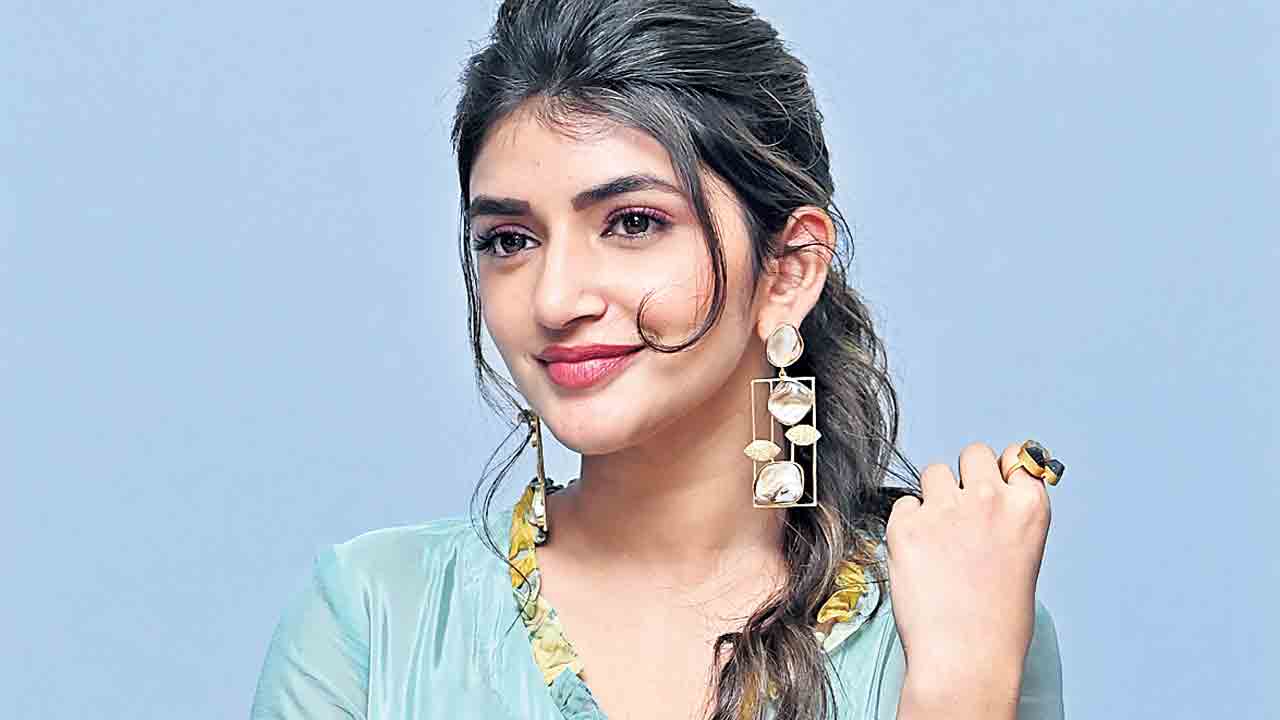 పదహారు గంటలు పని