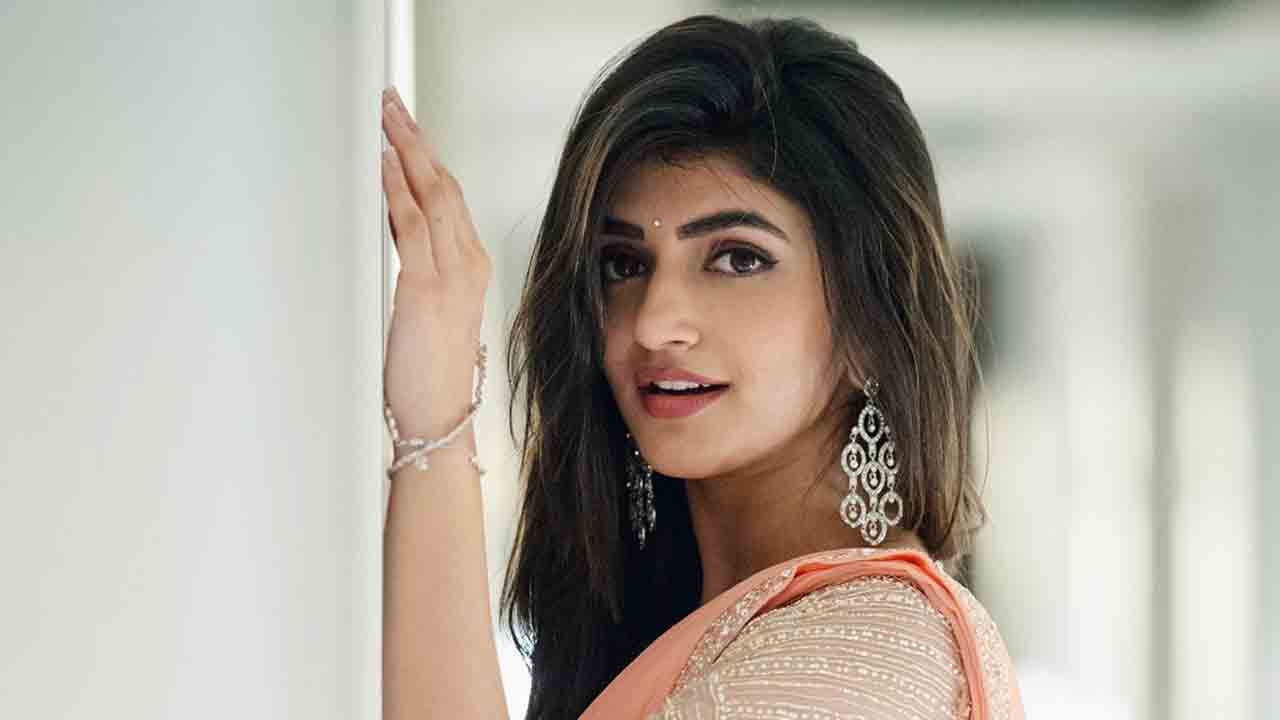 ఉల్లాసంగా ఉత్సాహంగా