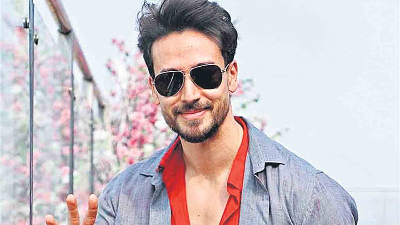 కరణ్‌ యాక్షన్‌ ఎంటర్‌టైనర్‌