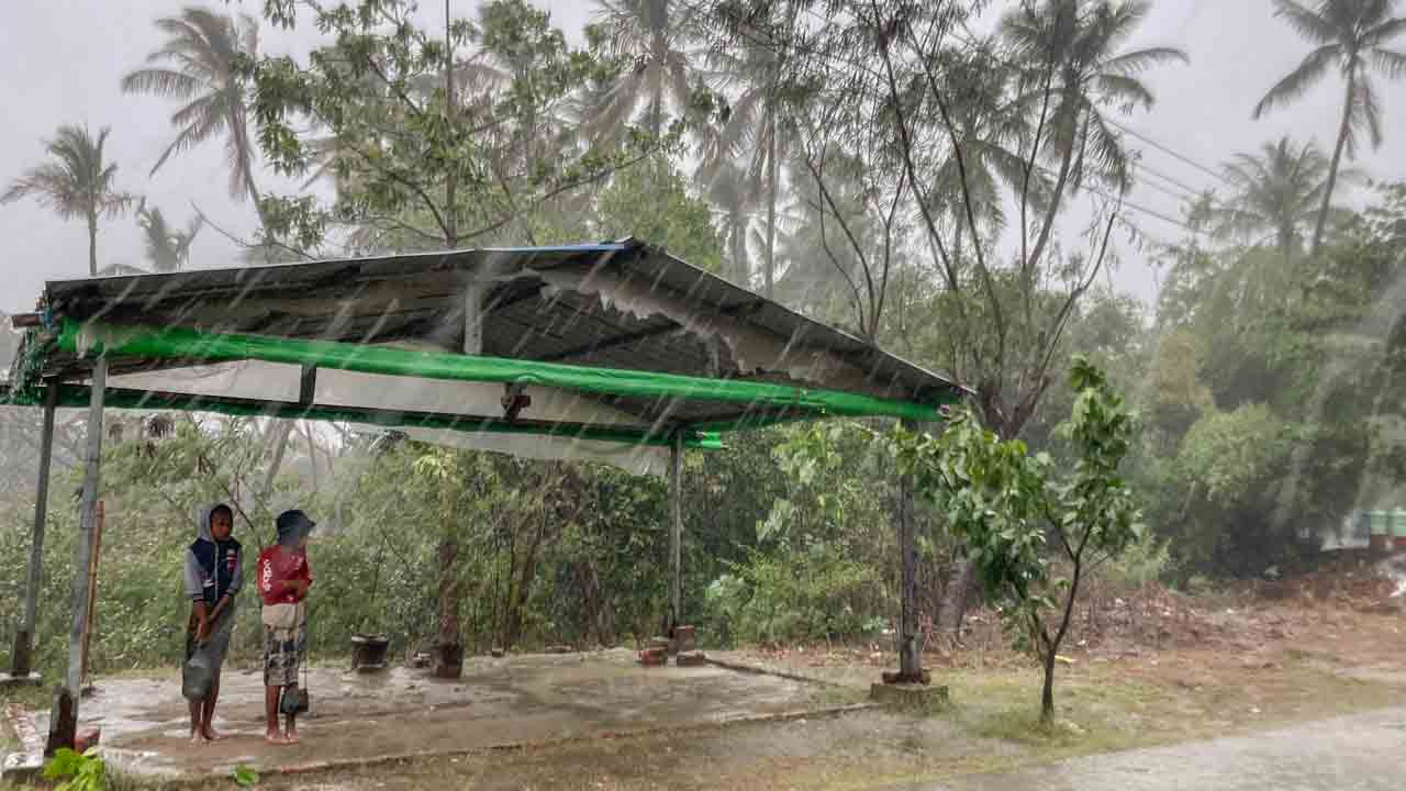 మోఖాతో మయన్మార్‌లో 60 మంది మృతి