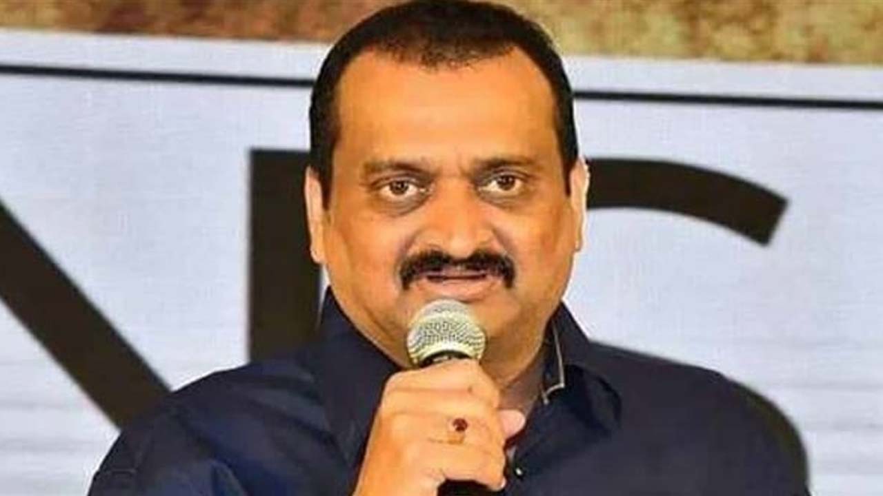 Bandla Ganesh: రాజకీయాలంటే పౌరుషం.. రాజకీయ రీఎంట్రీపై నిర్మాత క్లారిటీ