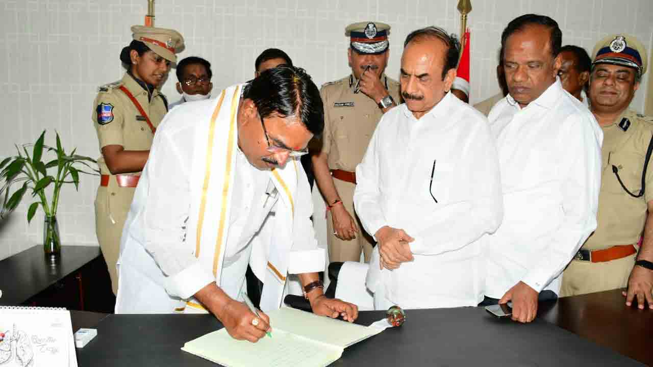 Minister Niranjan Reddy | భావితరాల కోసమే అభివృద్ధి, నిర్మాణ కార్యక్రమాలు : మంత్రి నిరంజన్‌ రెడ్డి