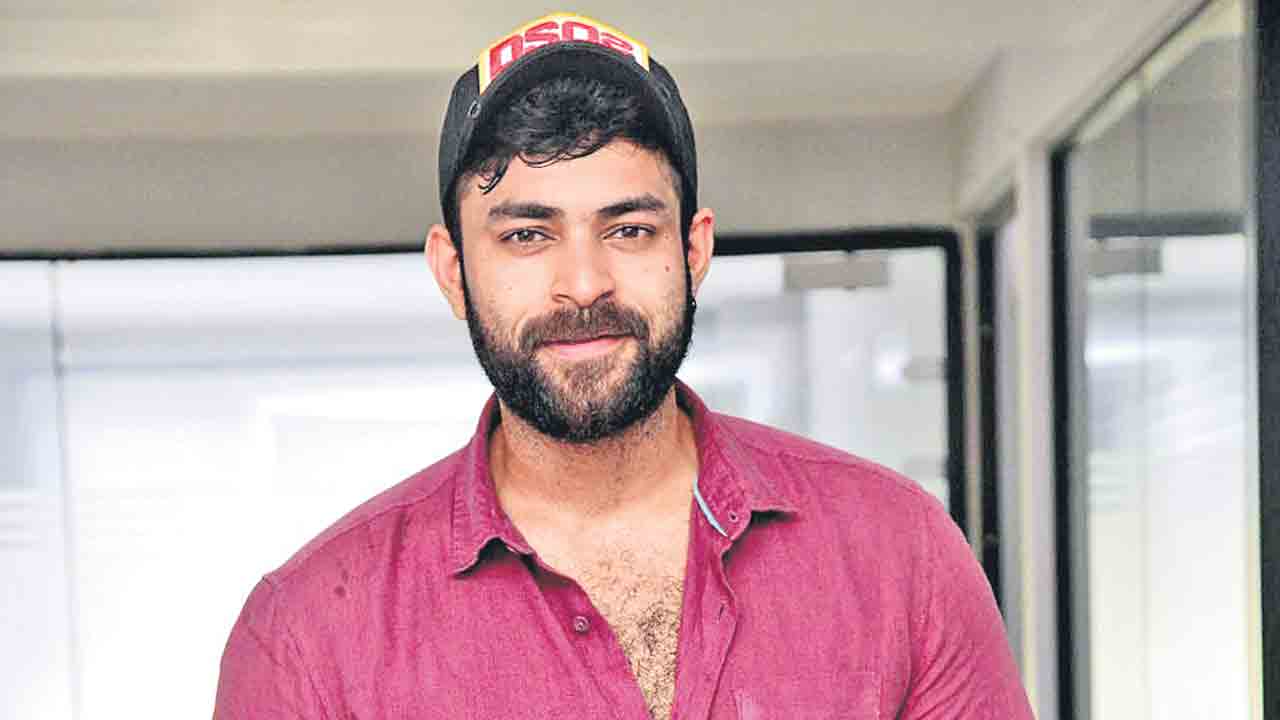 80వ దశకం కథతో..