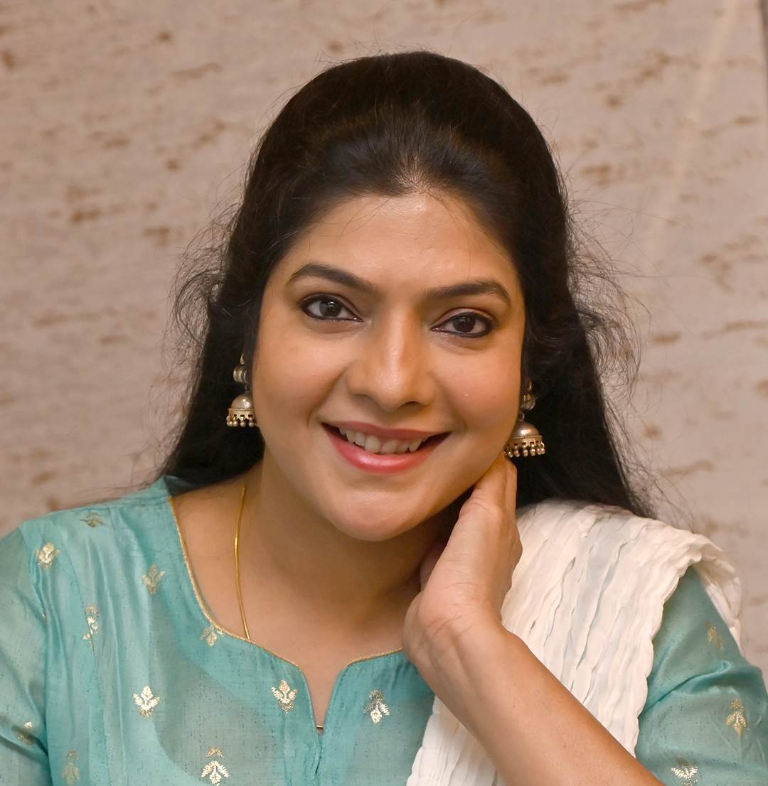 ఇది తరతరాలు మా కుటుంబ సభ్యులు గర్వపడేలా చేసింది.