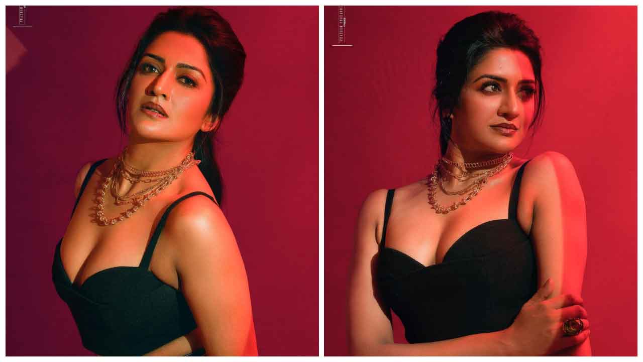 Vimala Raman | బ్లాక్ డ్రెస్‌లో విమలా రామన్ గ్లామ‌ర్ షో..