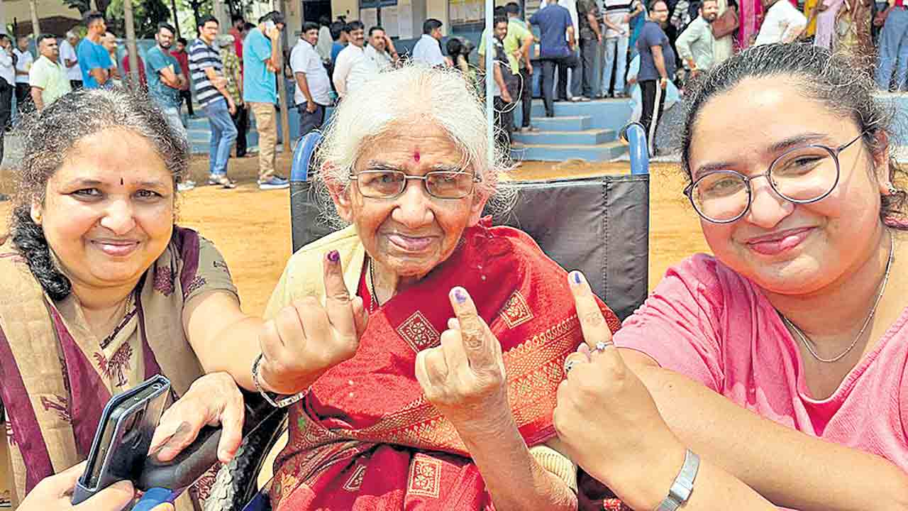 ఓటుకు పునాది.. స్థానిక అభివృద్ధే!