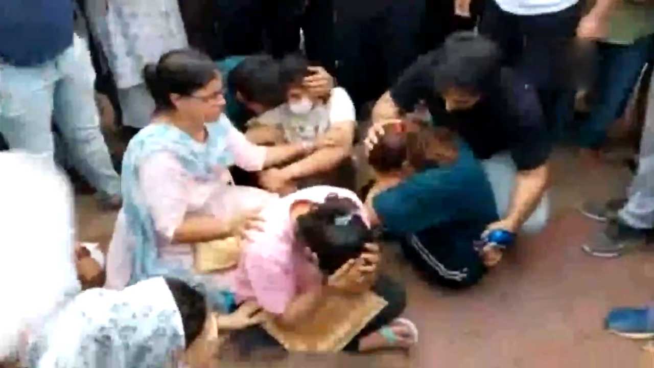 Protesting Wrestlers | పతకాలను గంగానదిలో కలిపేందుకు హరిద్వార్‌కు రెజ్లర్లు.. అడ్డుకున్న పోలీసులు.. వీడియో