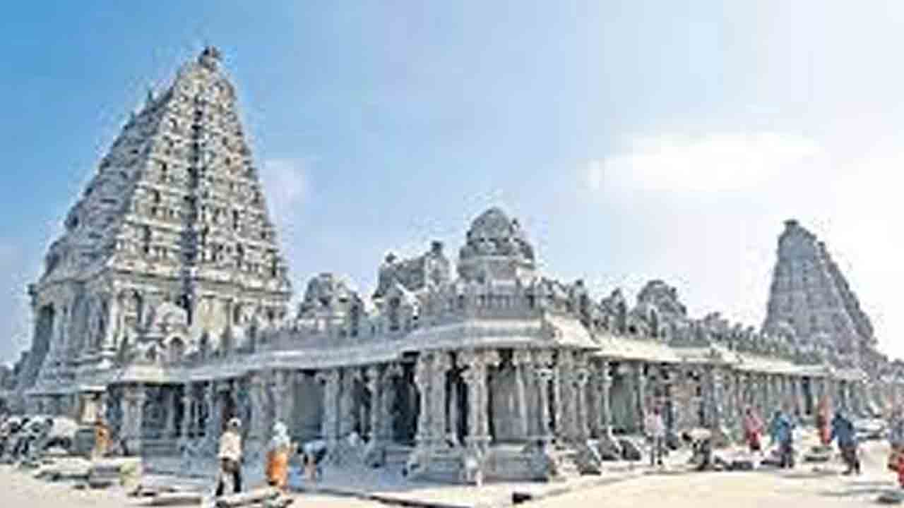 గుట్టలో సంస్కృత కోర్సుల ప్రవేశాలకు ఆహ్వానం