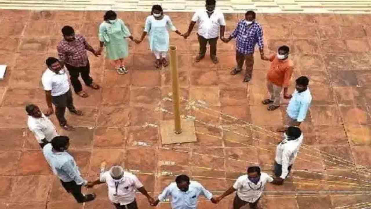 Zero Shadow Day | అద్భుతం ఆవిష్కృతం.. హైదరాబాద్‌లో మాయమైన నీడ