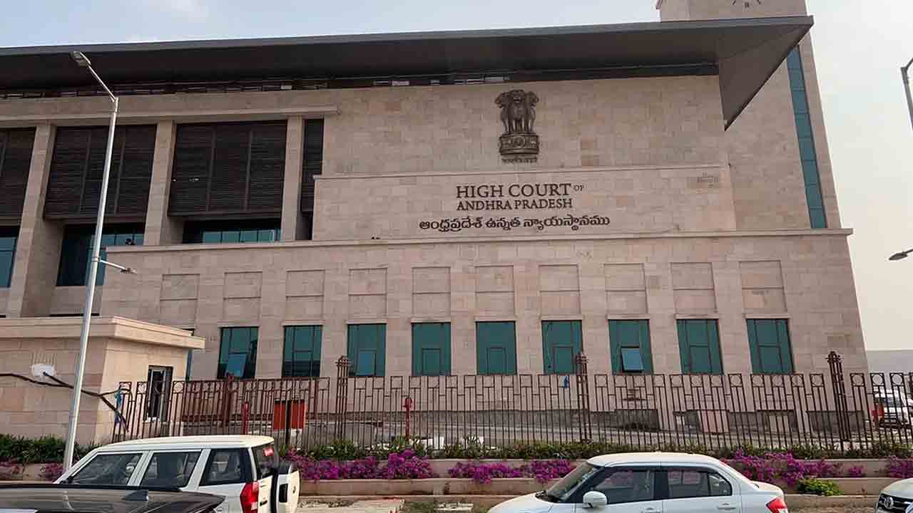 High Court | ఏపీఎస్‌ఆర్టీసీ ఎండీతో పాటు మరో నలుగురికి నెల రోజుల జైలుశిక్ష