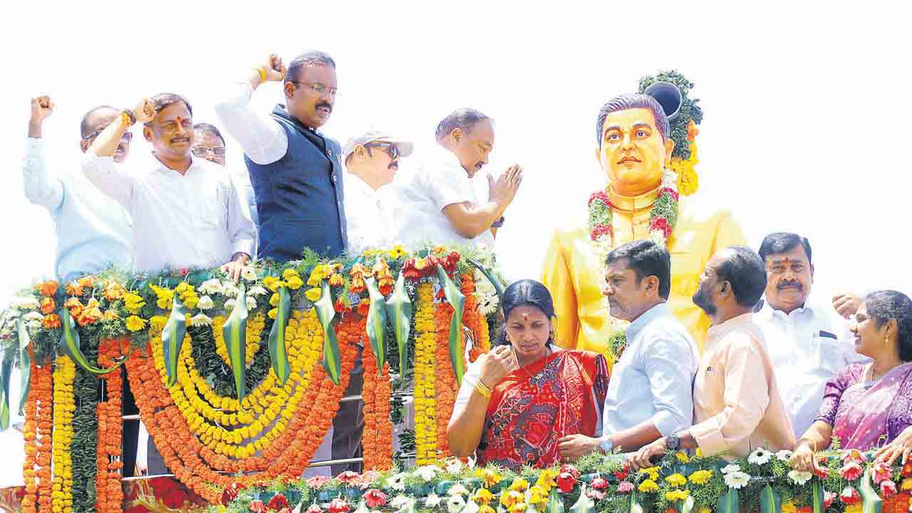 బీసీలపై కేంద్రం వివక్ష